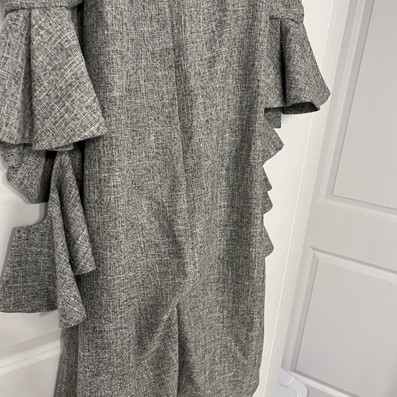 Women's business dress - Picture 4 of 5